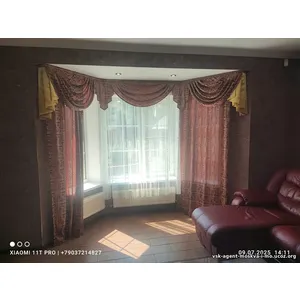 Продаю я дом для большой семьи.